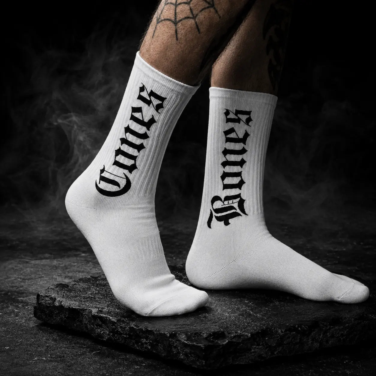 TUBE SOCKS
