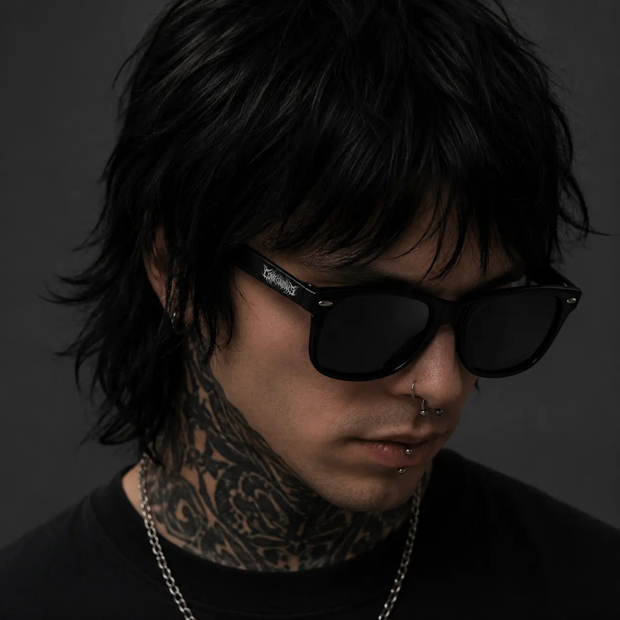 SUNGLASSES